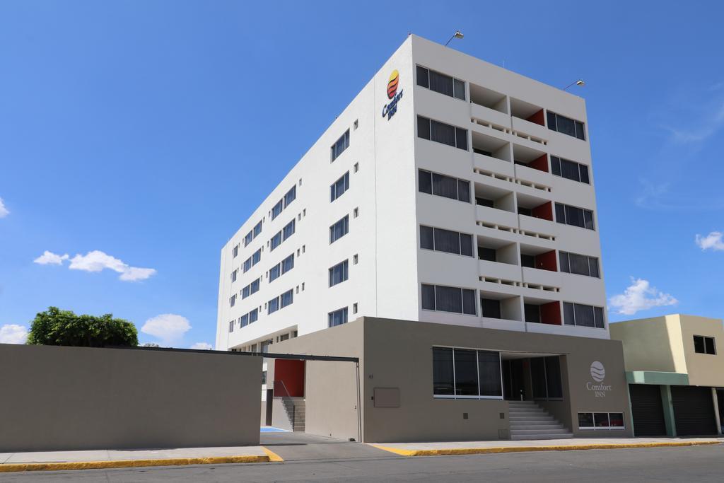 Comfort Inn San Luis Potosí Екстериор снимка