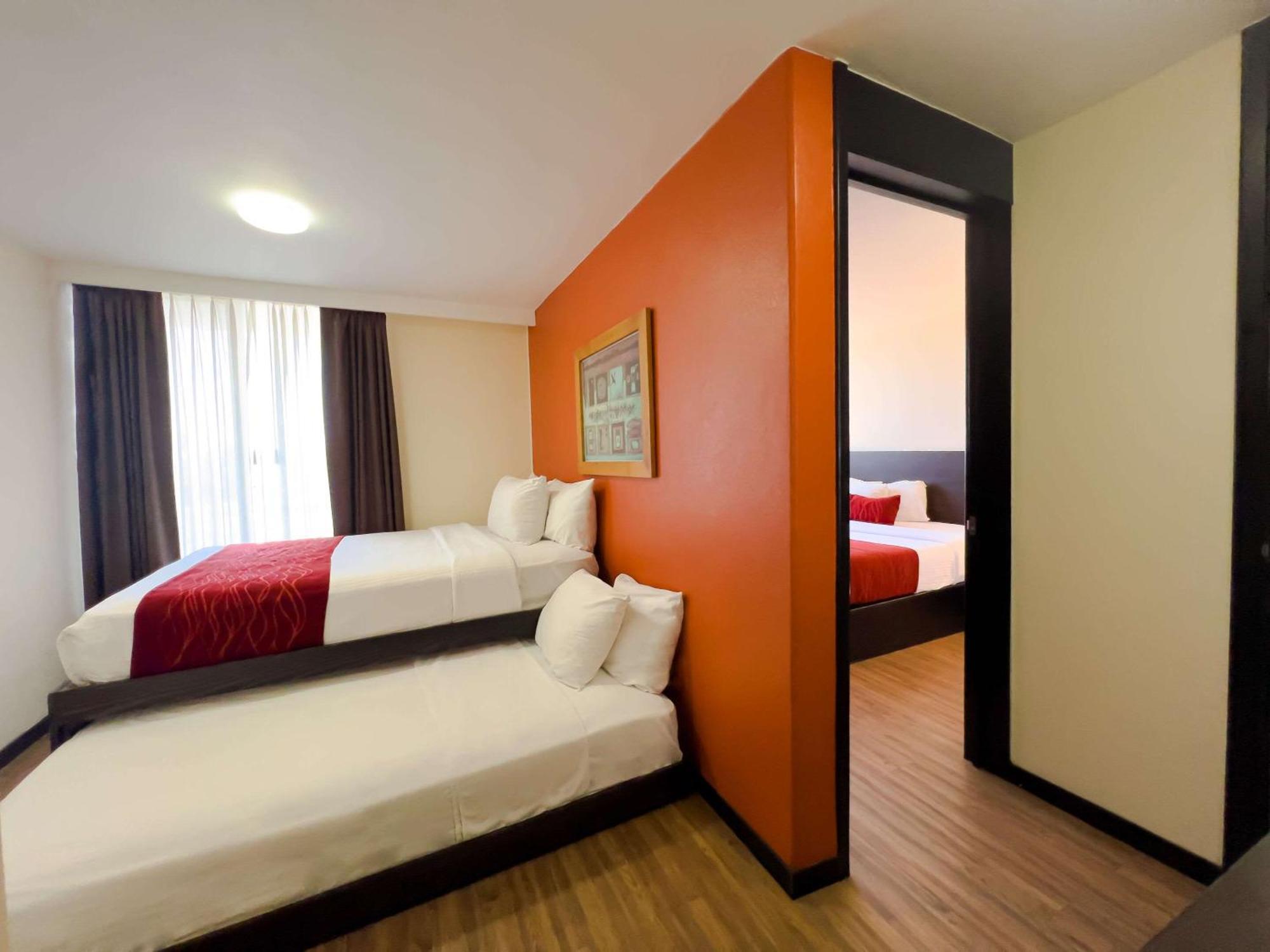 Comfort Inn San Luis Potosí Екстериор снимка