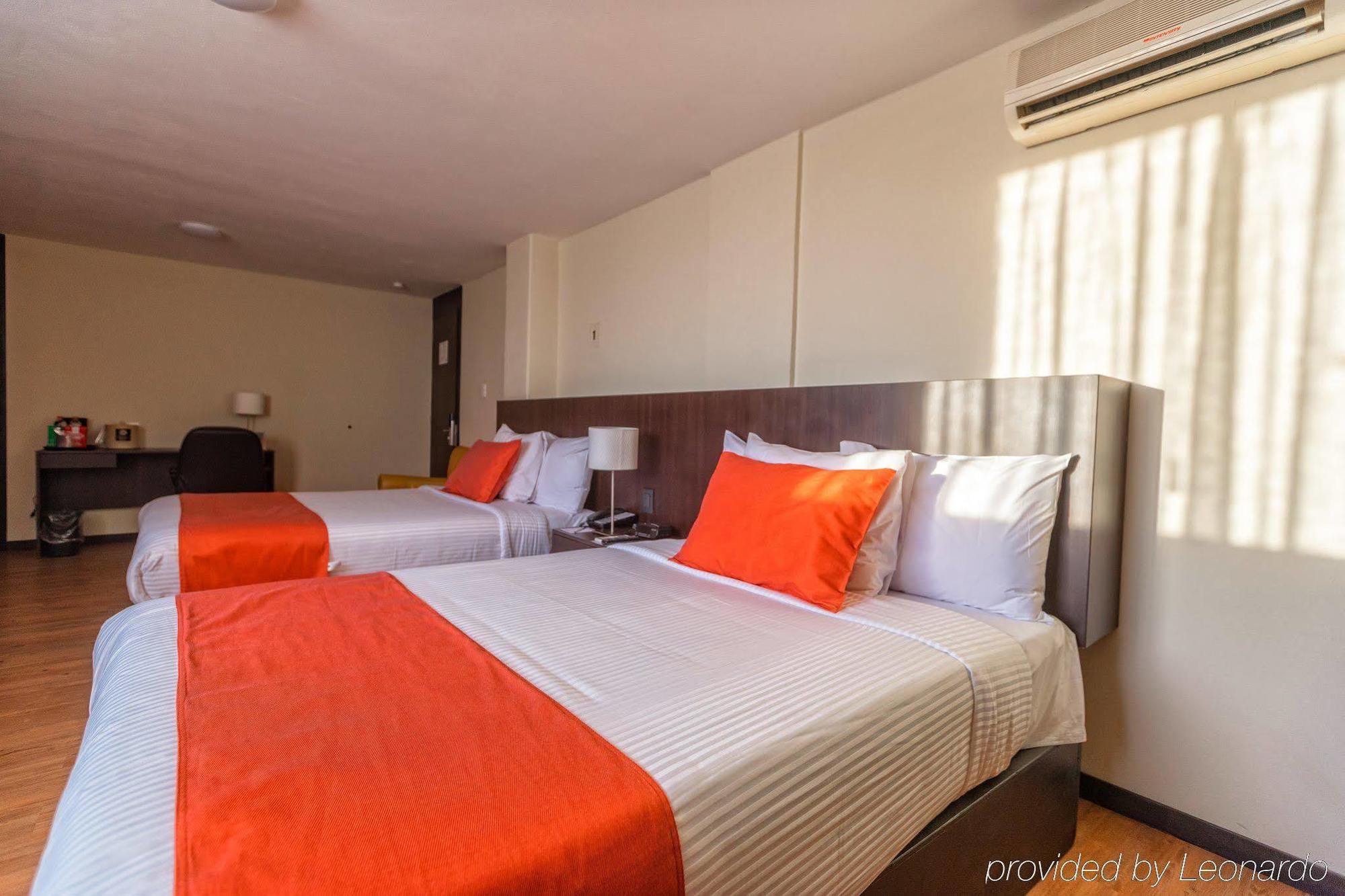 Comfort Inn San Luis Potosí Екстериор снимка