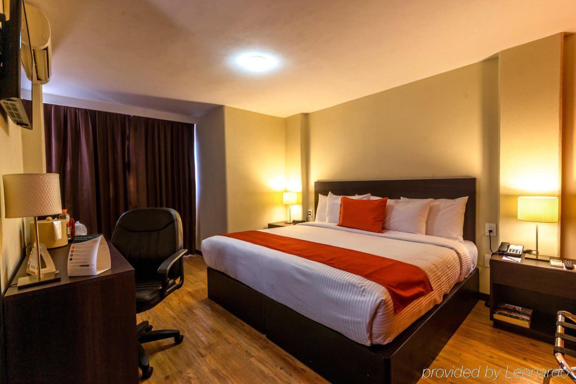 Comfort Inn San Luis Potosí Екстериор снимка